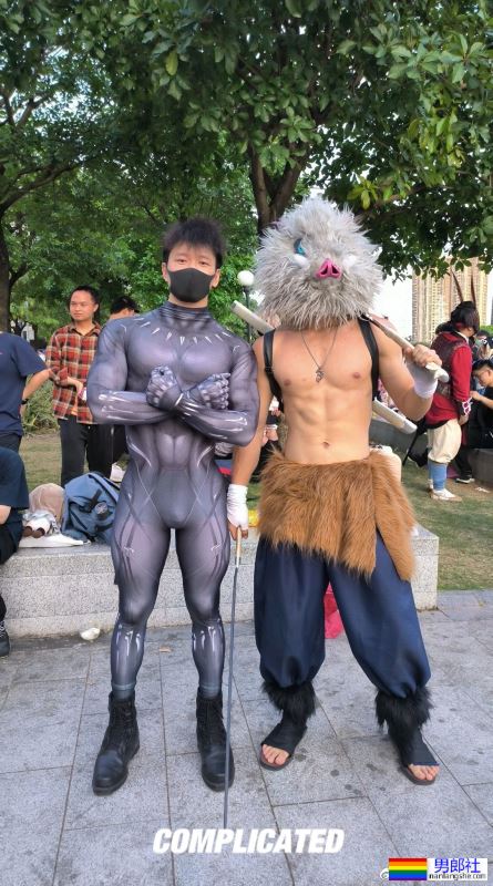 漫展走红的黑豹小哥找到了!脱了紧身衣的身材太A了! - 51虹马 漫展走红的黑豹小哥找到了!脱了紧身衣的身材太A了! - 51虹马