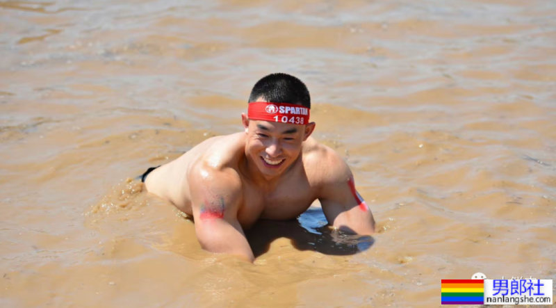 190cm寸头斯巴达猛男火了,这精壮身材想让人专访! - 51虹马 190cm寸头斯巴达猛男火了,这精壮身材想让人专访! - 51虹马