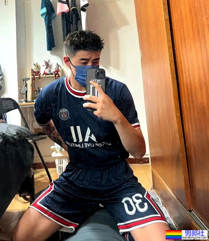 190cm的黑皮大D i or 小哥哥 - 51虹马