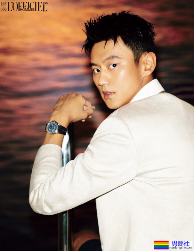 宁泽涛最新肌肉大片出炉！变身壮实的黑皮肌肉男腹毛旺盛 - 51虹马