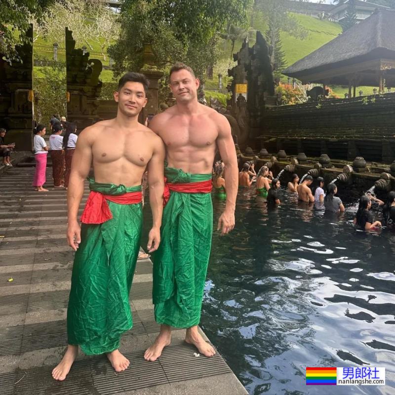 网红包晗近照曝光，这肌肉是认真的吗？也太大了吧！-51虹马