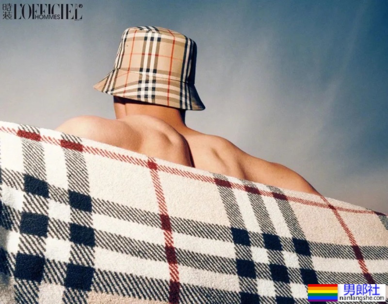 宁泽涛最新肌肉大片出炉！变身壮实的黑皮肌肉男腹毛旺盛 - 51虹马