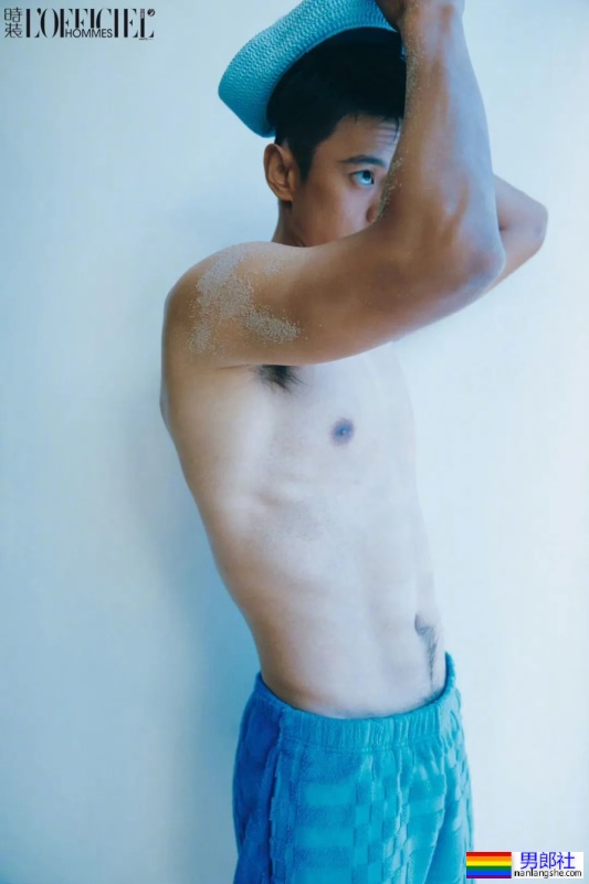 宁泽涛最新肌肉大片出炉！变身壮实的黑皮肌肉男腹毛旺盛 - 51虹马