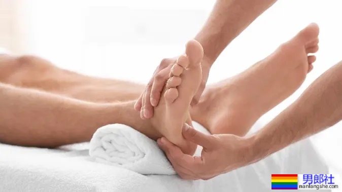 别只是勐攻乳头！ 男人的 9 大敏感带该怎么玩？ - 51虹马