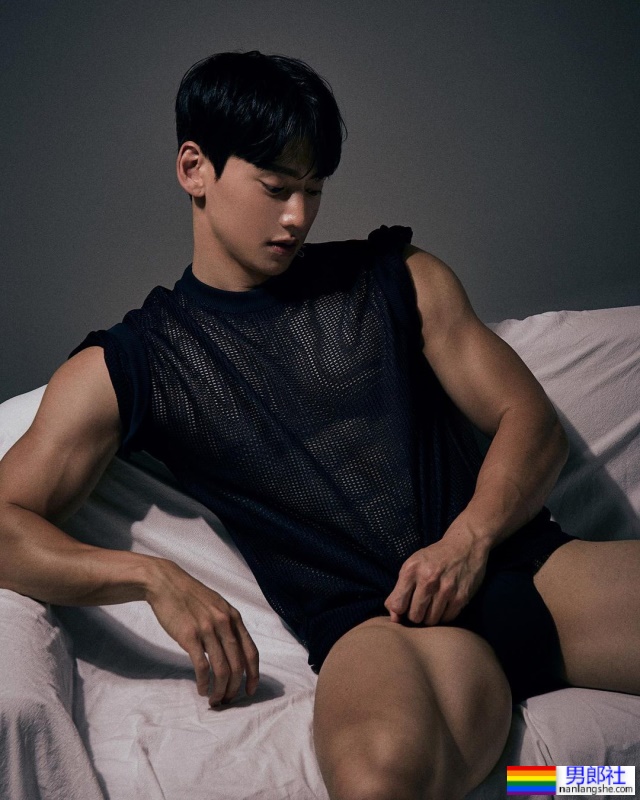 哥就是不爱看镜头！喜欢和哥儿们耍可爱的欧巴：Daolum - 51虹马