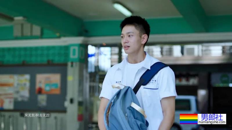 早年泳裤走秀照被扒出来了！没想到黄曦彦还拿了第一名！ - 51虹马