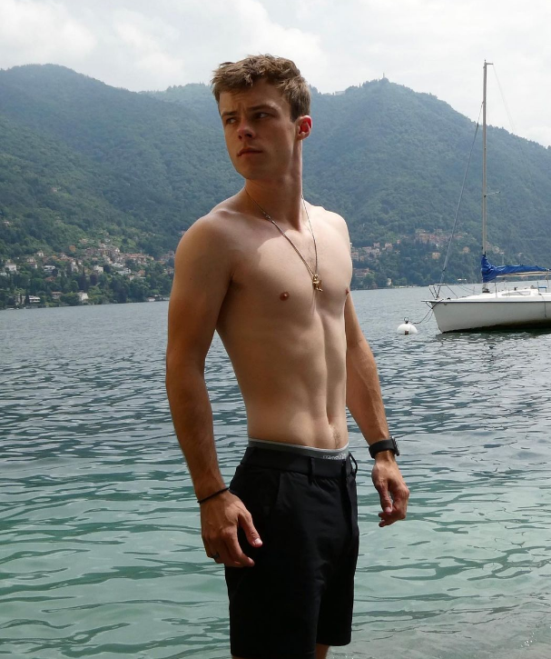 《牠》同志演员推单曲 纪念与男友〈天旋地转〉的命定约会 - 51虹马