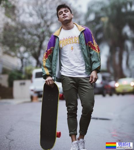 解放原始慾望！哥伦比亚狂野男模：Camilo Bran - 51虹马