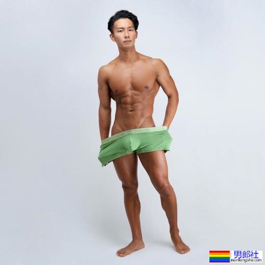 让「老二」开箱内裤！混血男模：Ryu Christiano - 51虹马