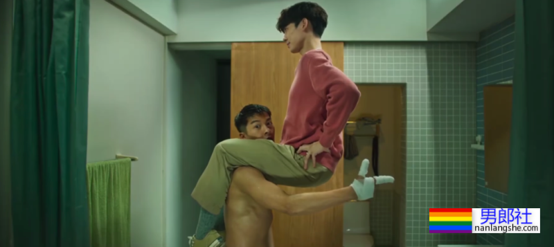 许光汉的屁股今天被看光了，网友直呼：这牺牲也太大了吧！ - 51虹马