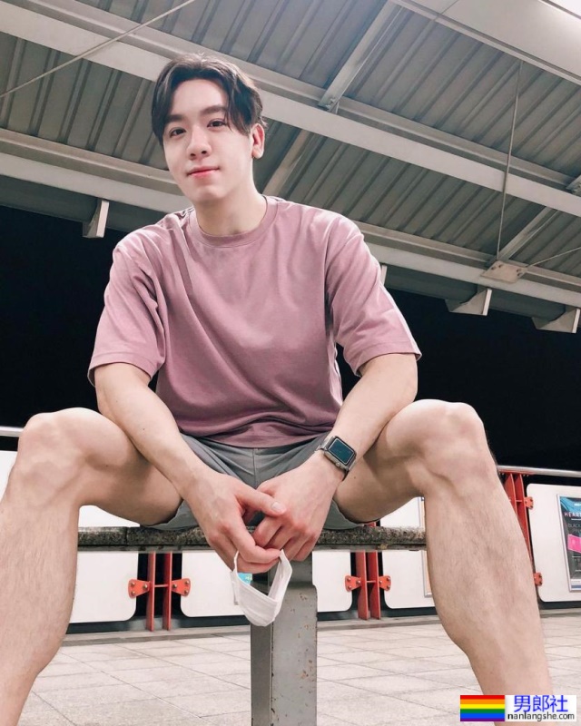 白皙鲜嫩的泰式椰奶肌:pete - 51虹马 白皙鲜嫩的泰式椰奶肌:pete - 51虹马