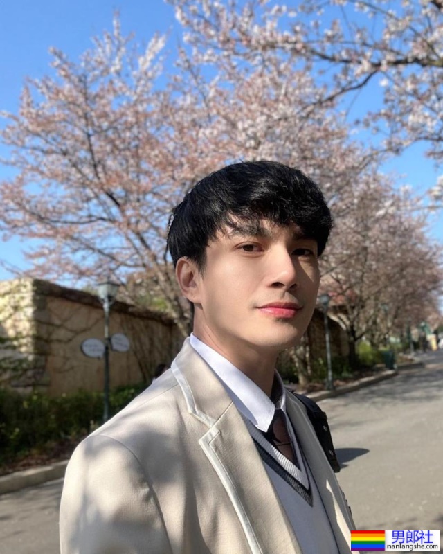 明星御用髮型设计师！没有防晒乳活不下去的男人：Jaime Sy - 51虹马