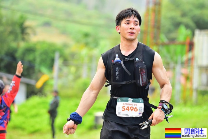 疗癒微笑系奶狗！ 带你越野奔驰的娃娃脸小哥：NamKhaeng - 51虹马