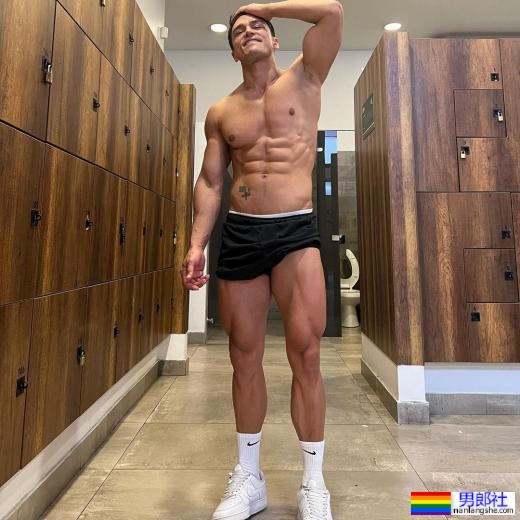 解放原始慾望！哥伦比亚狂野男模：Camilo Bran - 51虹马