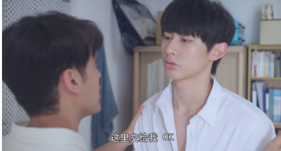 《奇迹》品学兼优的小白路上捡了受伤的黑道肌肉男 - 51虹马