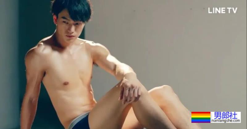 早年泳裤走秀照被扒出来了！没想到黄曦彦还拿了第一名！ - 51虹马