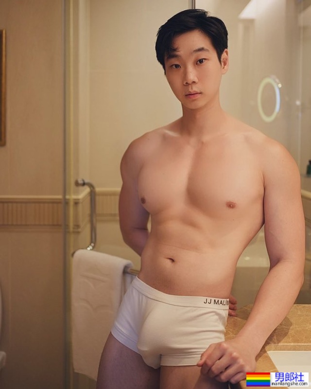 单眼皮也能很勾魂！笑眼瞇瞇弯进你的心坎：Walter Soh - 51虹马