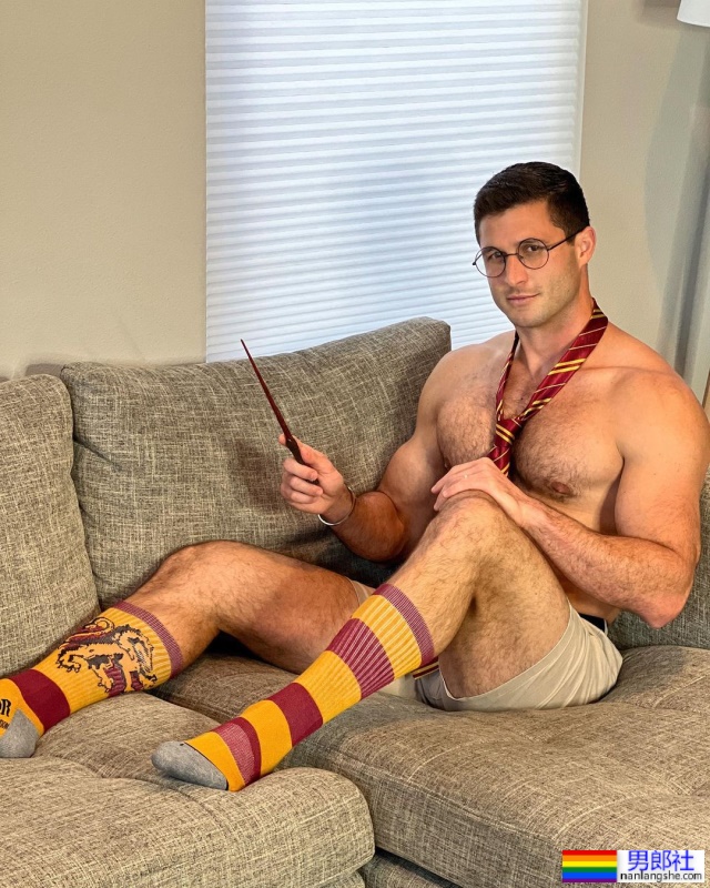 西点军校高材生! 前反情报官员成高人气健身教练:Roberto Portales - 51虹马 西点军校高材生! 前反情报官员成高人气健身教练:Roberto Portales - 51虹马