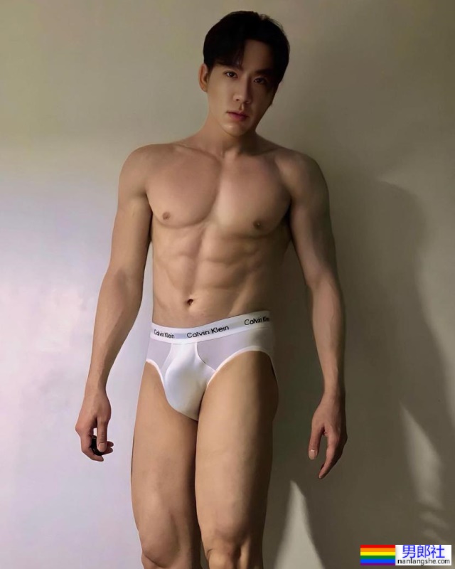 白皙鲜嫩的泰式椰奶肌:pete - 51虹马 白皙鲜嫩的泰式椰奶肌:pete - 51虹马