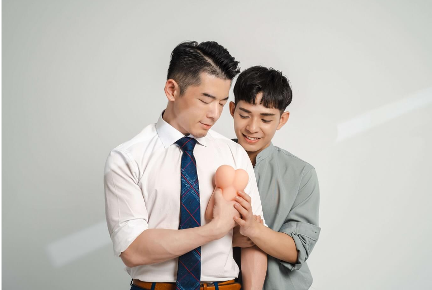 自慰无害又安全！马克、爱文曝「首尻」经验　自爆约P遇狗奴遭硬上 - 51虹马