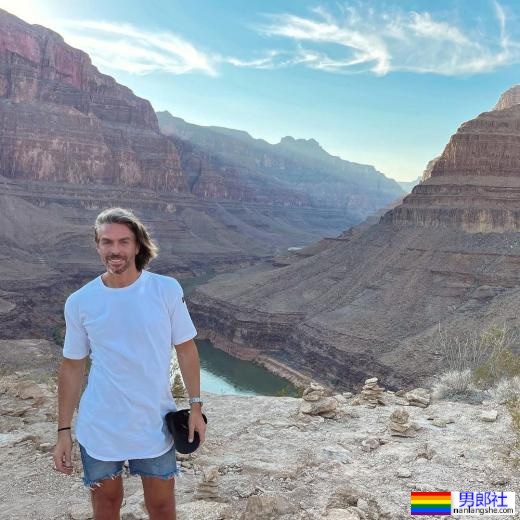 大叔的逆袭！阿根廷灰髮男模：Damian Cacciamani - 51虹马