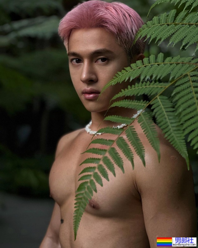 条码刺青炫腹！想「刷」一下越南潮男：Kyo Tran - 51虹马