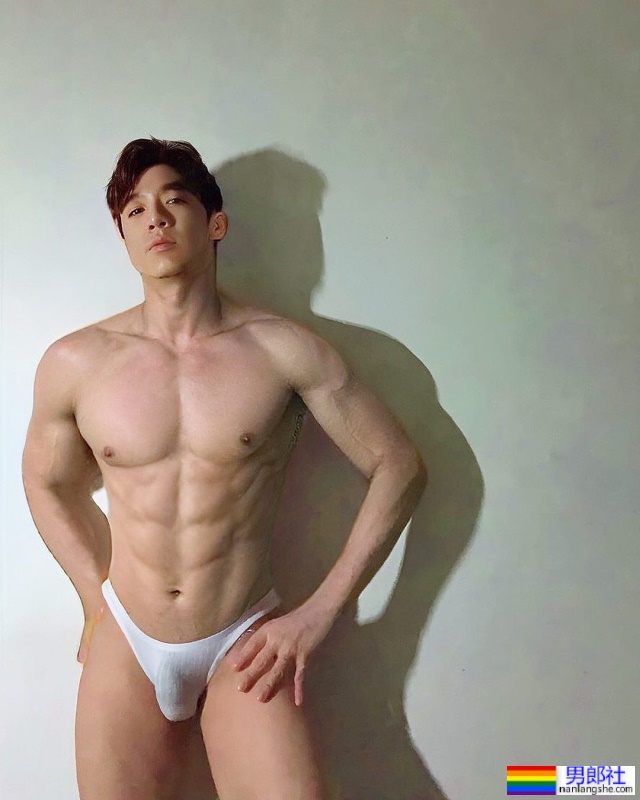 白皙鲜嫩的泰式椰奶肌:pete - 51虹马 白皙鲜嫩的泰式椰奶肌:pete - 51虹马