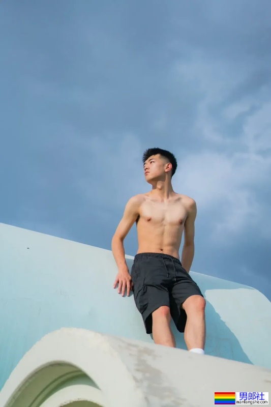 少年感满满的小帅哥 - 51虹马