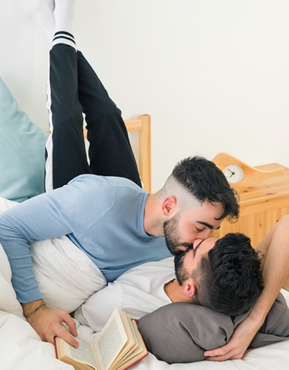 同志床事角色定位指南:抽插还是被进入? 网友分享各角色快感来源 - 51虹马 同志床事角色定位指南:抽插还是被进入? 网友分享各角色快感来源 - 51虹马