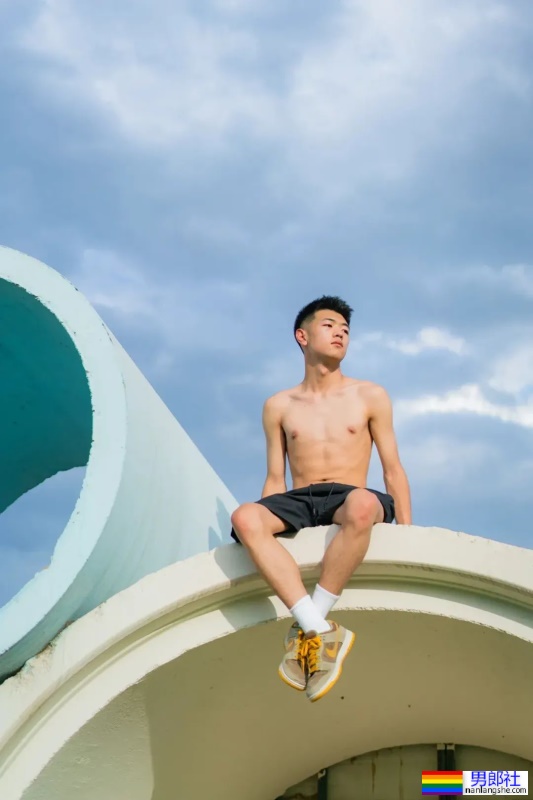 少年感满满的小帅哥 - 51虹马