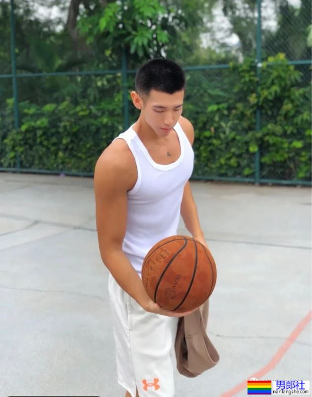 188cm篮球爱好者，男人味儿太冲了-51虹马