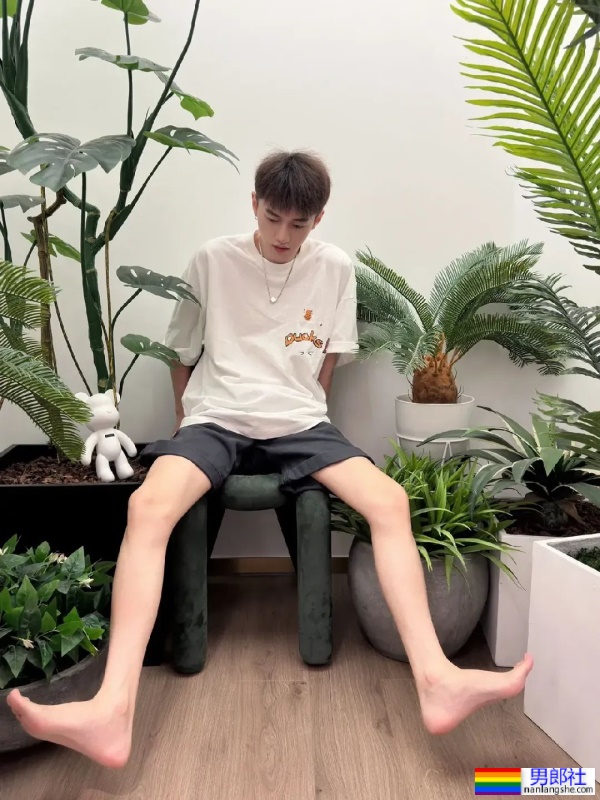 让你心动的少年，惊呼腿好长 - 51虹马