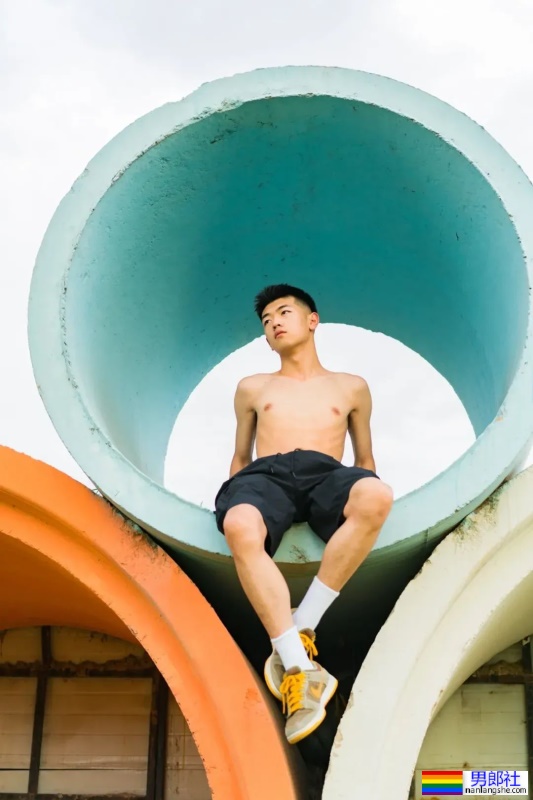 少年感满满的小帅哥 - 51虹马