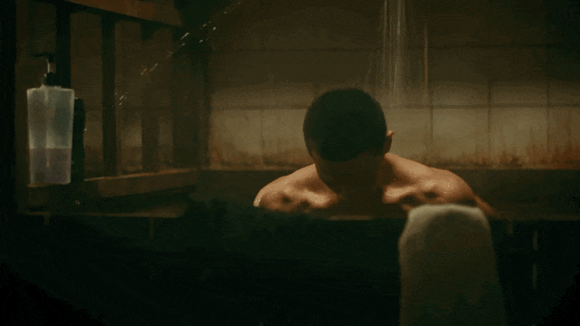 内娱新晋男菩萨来了！华中科技大学寸头小哥李昀锐洗澡片段来了！ - 51虹马