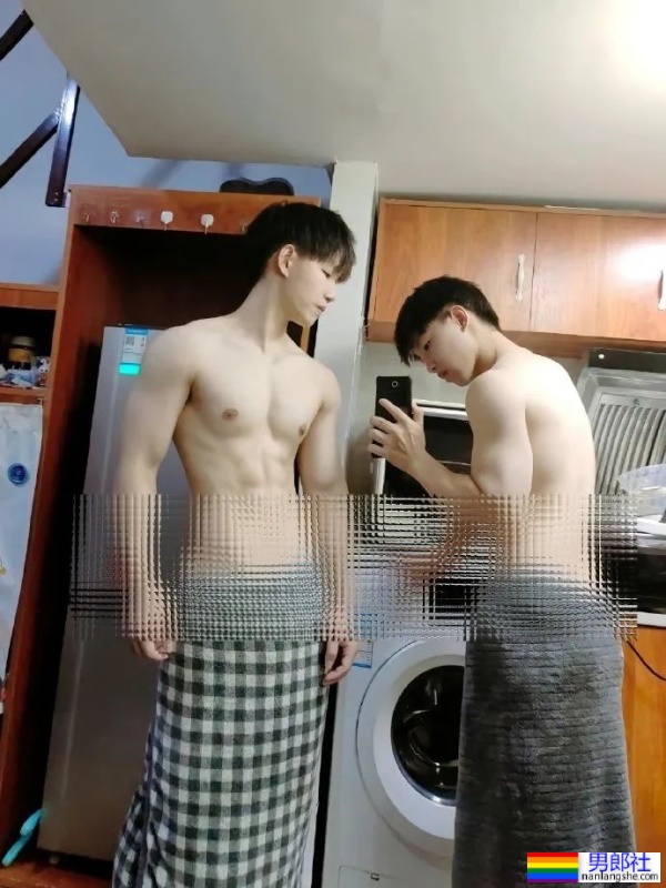 两个帅哥，双倍快乐 - 51虹马