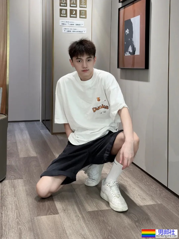 让你心动的少年，惊呼腿好长 - 51虹马