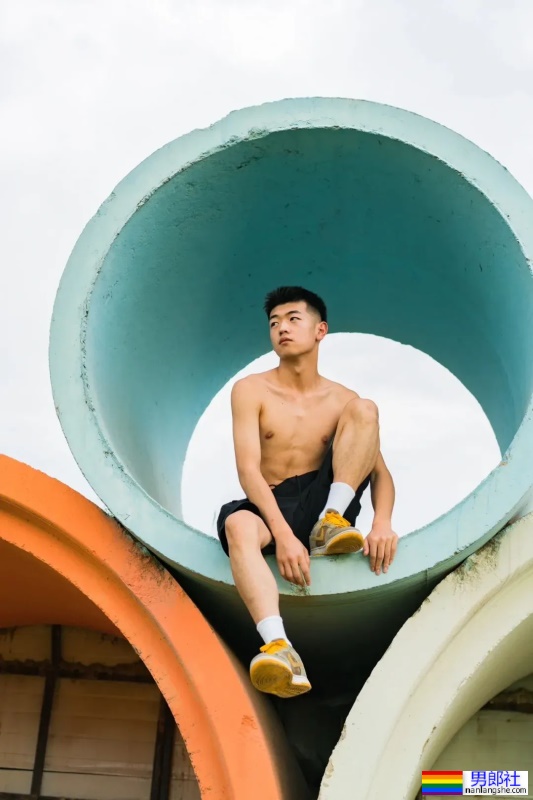 少年感满满的小帅哥 - 51虹马