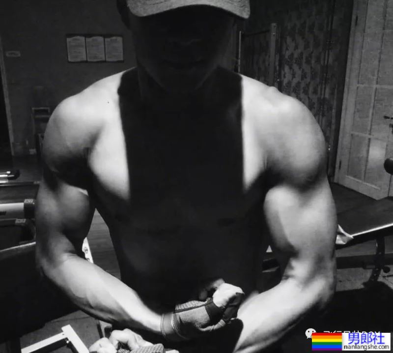 鲜肉男星韩东君穿正装太紧!强大实力藏不住了! - 51虹马 鲜肉男星韩东君穿正装太紧!强大实力藏不住了! - 51虹马