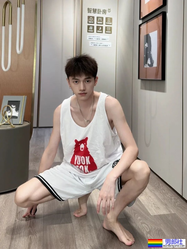 让你心动的少年，惊呼腿好长 - 51虹马