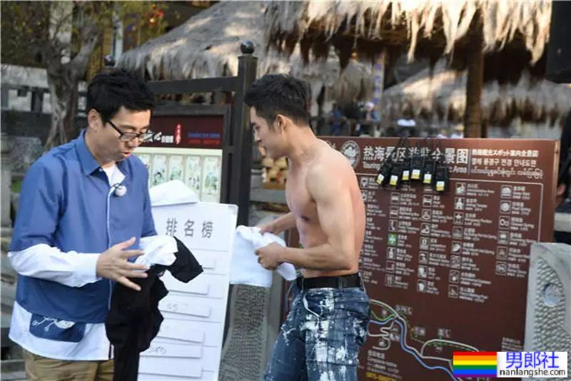 鲜肉男星韩东君穿正装太紧!强大实力藏不住了! - 51虹马 鲜肉男星韩东君穿正装太紧!强大实力藏不住了! - 51虹马