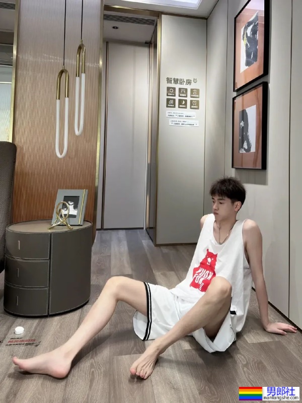 让你心动的少年，惊呼腿好长 - 51虹马