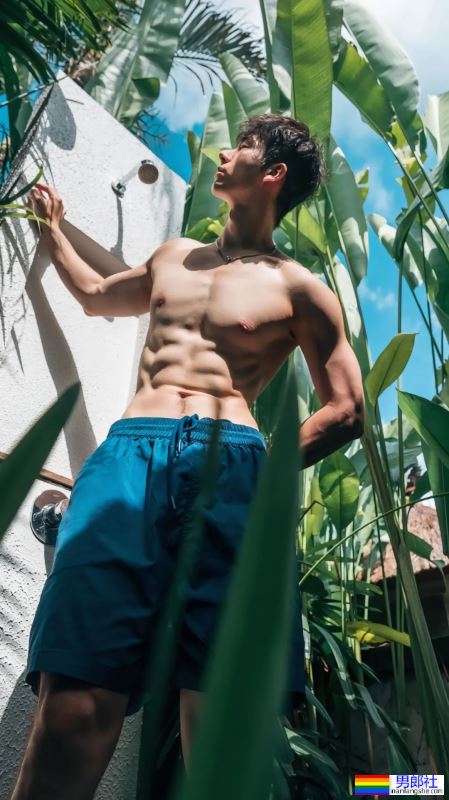 灰裤子果然是男人最性感的装备！ - 51虹马