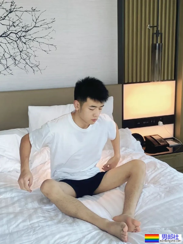 少年感满满的小帅哥 - 51虹马