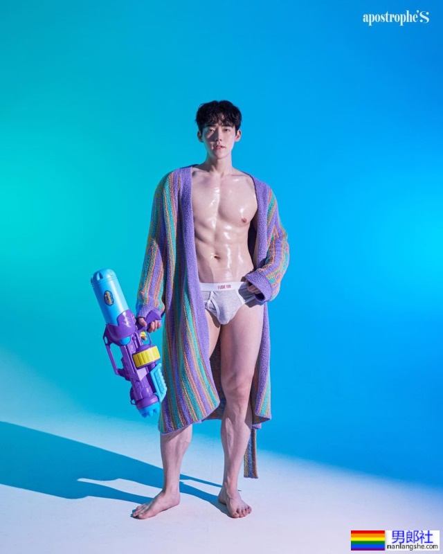 鲜肉|挖空裤档让你看个够!韩国男模大解放:高兑源 - 51虹马 鲜肉|挖空裤档让你看个够!韩国男模大解放:高兑源 - 51虹马