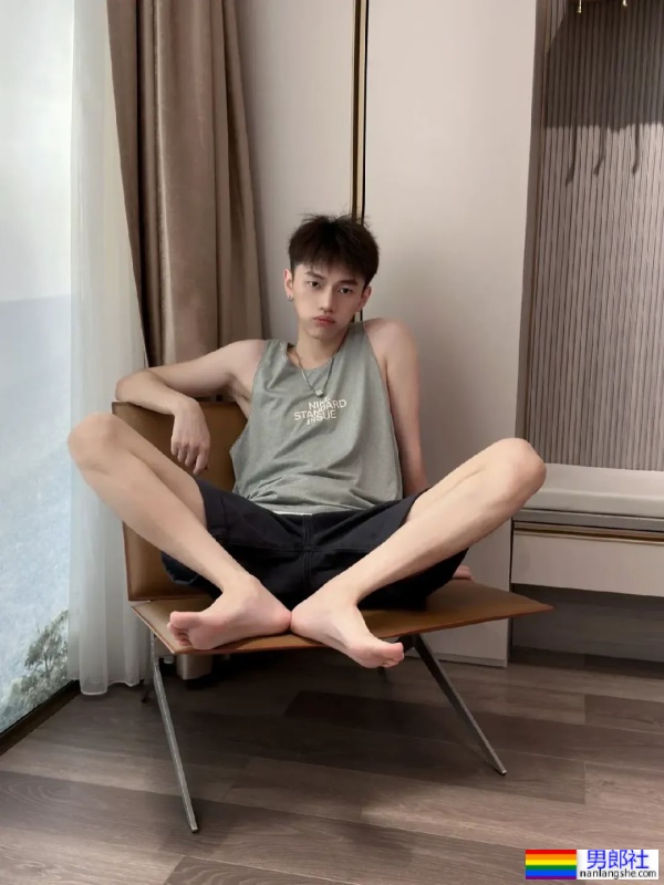 让你心动的少年，惊呼腿好长 - 51虹马