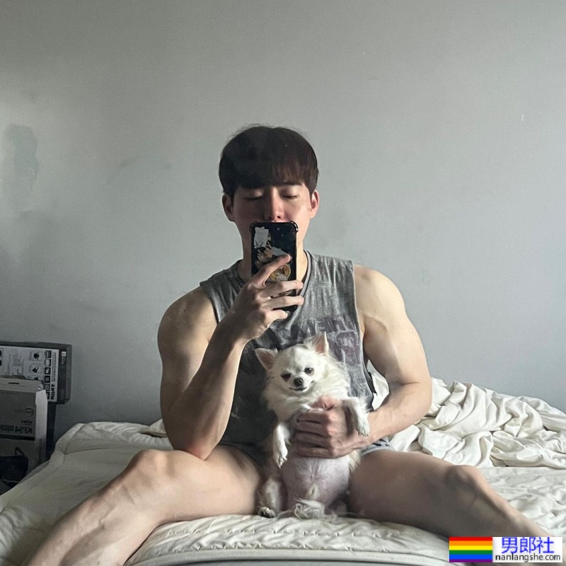 鲜肉|挖空裤档让你看个够!韩国男模大解放:高兑源 - 51虹马 鲜肉|挖空裤档让你看个够!韩国男模大解放:高兑源 - 51虹马