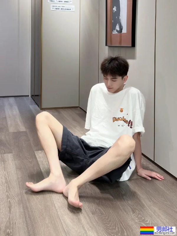 让你心动的少年，惊呼腿好长 - 51虹马