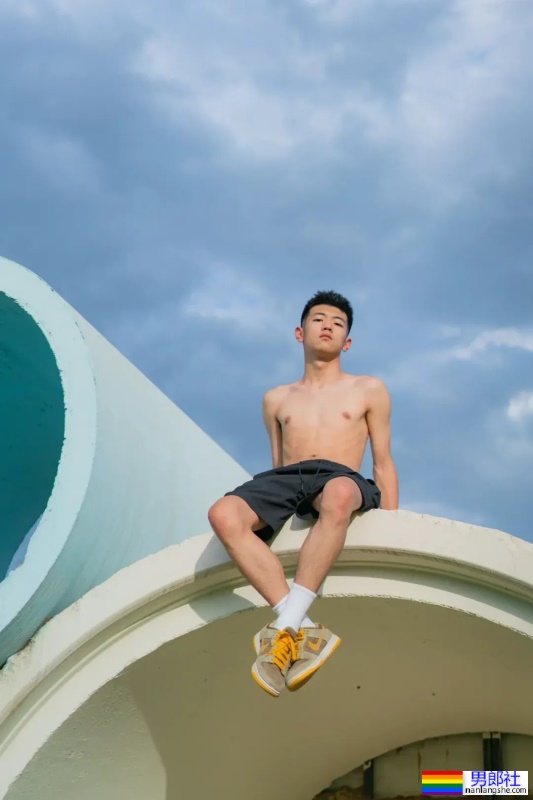 少年感满满的小帅哥 - 51虹马