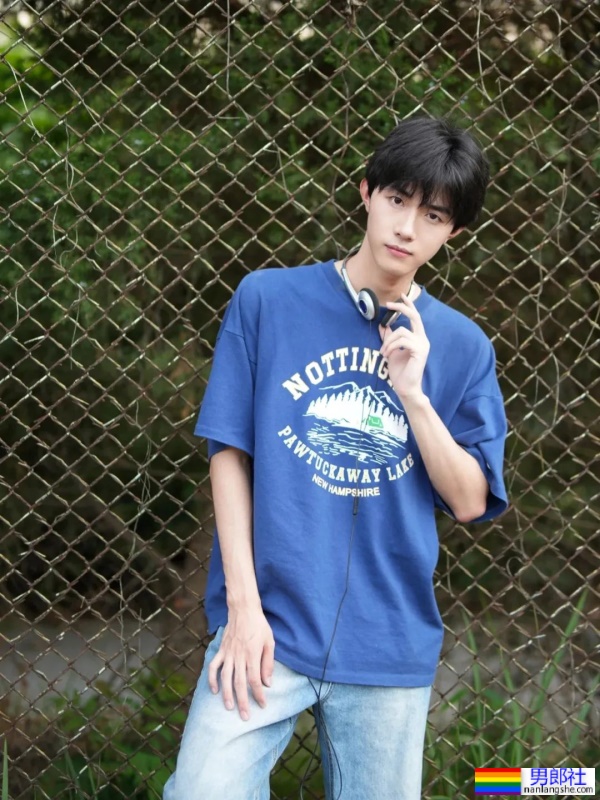 阳光清纯大男孩 - 51虹马