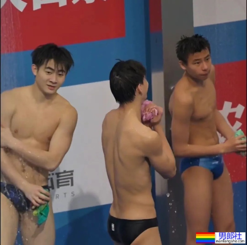 跳水队新晋颜值天花板严鑫,17岁186CM的白皮肌肉少年 - 51虹马 跳水队新晋颜值天花板严鑫,17岁186CM的白皮肌肉少年 - 51虹马